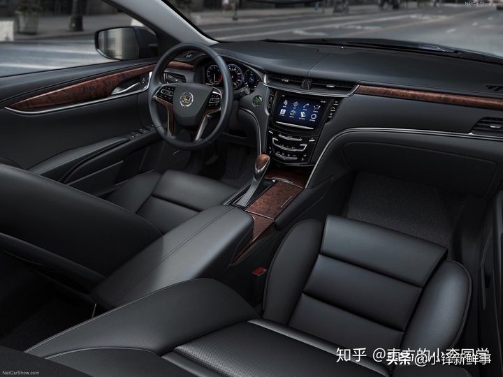 女人眼中的凯迪拉克xt6,女生眼中的奔驰和凯迪拉克