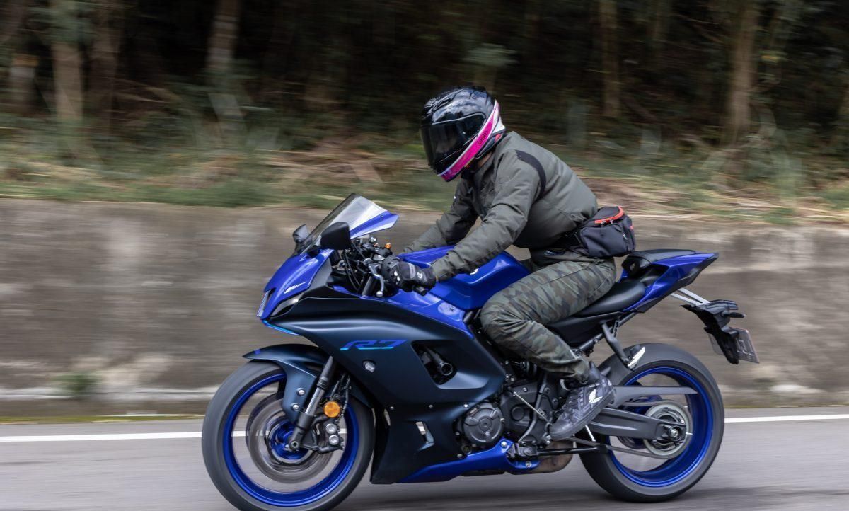 雅马哈r7马力机测试,雅马哈r7座高测试