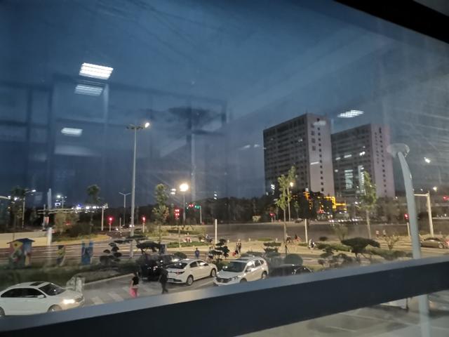 第一次逛夜集市,第一次去迪卡侬店购物