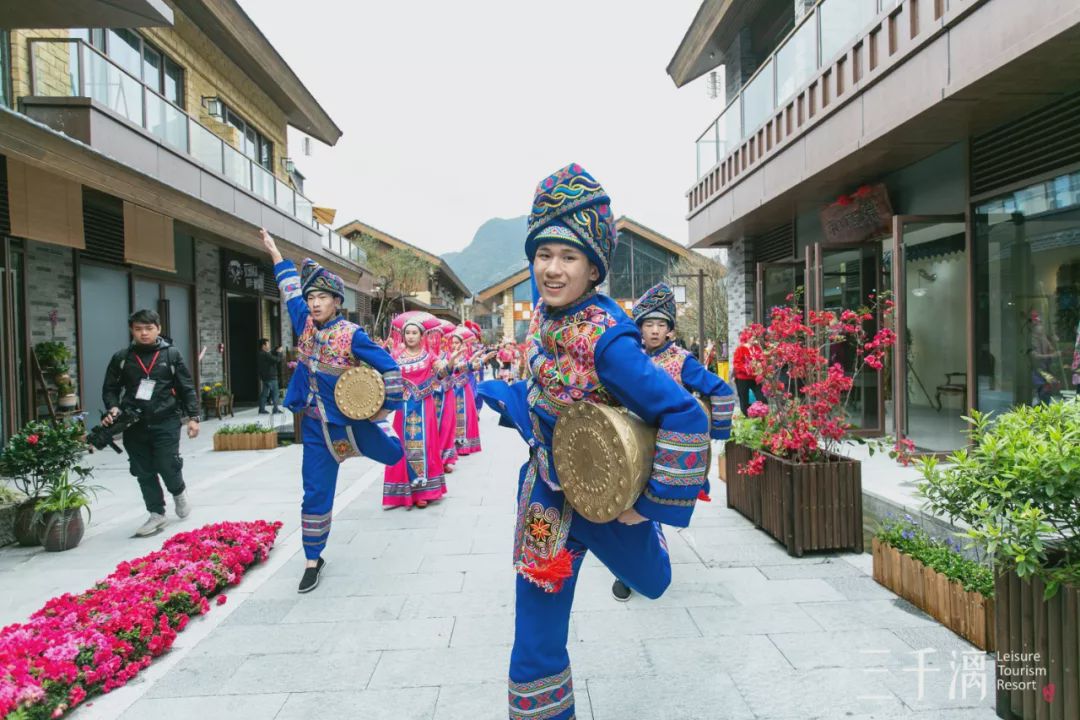 柳州周边迅速蹿红的江枫船屋别墅！天空之境简直美绝了