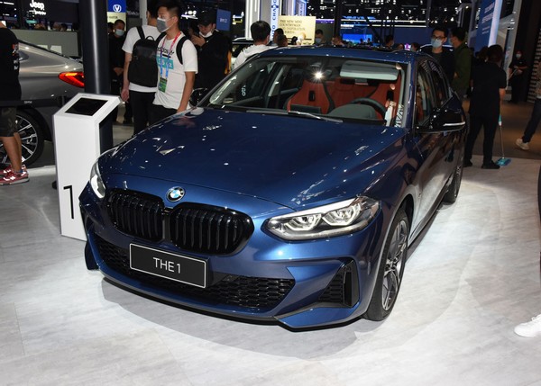 三缸宝马1系值不值得买,宝马1系118运动版1.5t三缸机