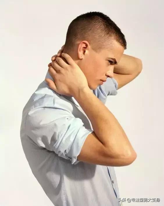 男生帅气发型痞帅,男生发型很酷很拽