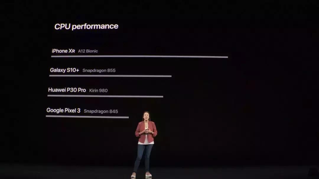 苹果11和星巴克,iphone11透明星巴克