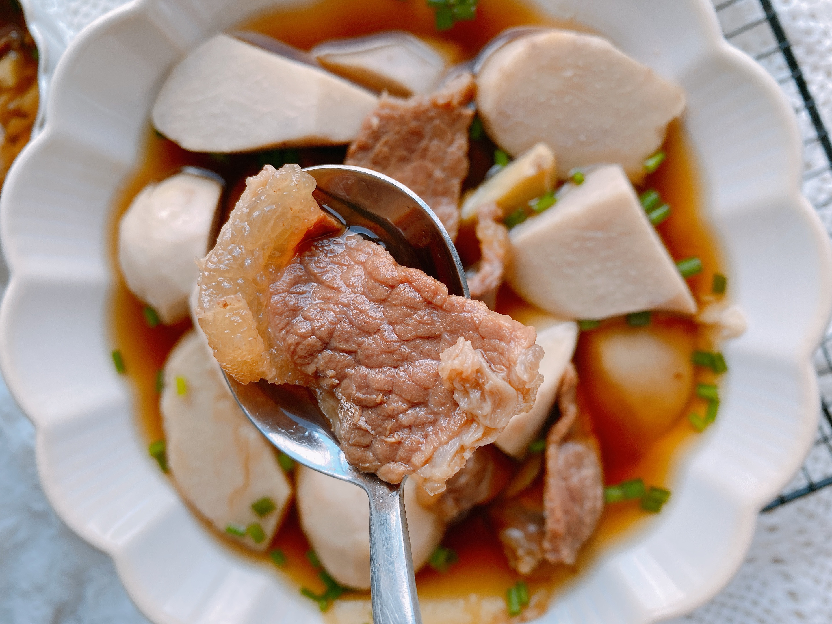 牛肉可以和芋艿一起煮吗,牛肉和芋艿可以一起吃