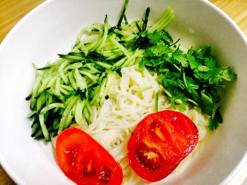 韩国冷面美食视频大全,朝鲜特色冷面做法视频