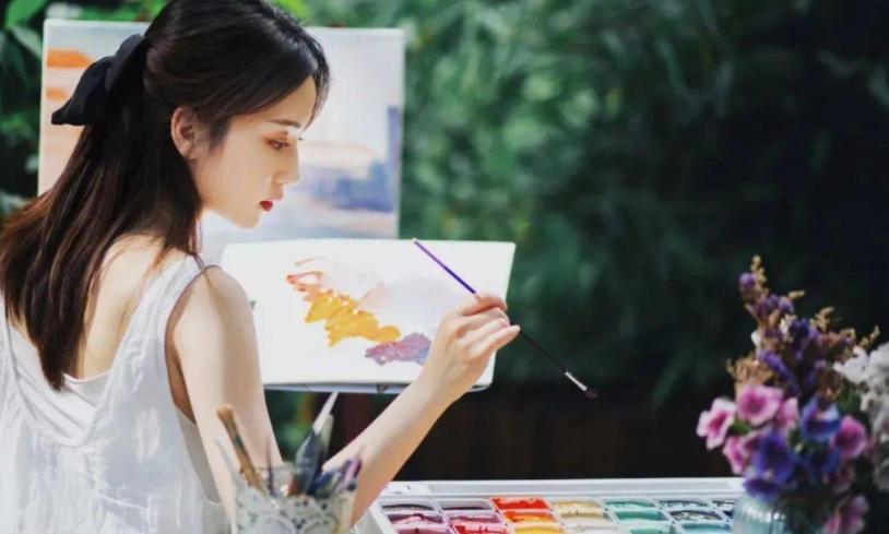 大学毕业后才知道,原来“美术生”发展空间很广阔,大学生很庆幸