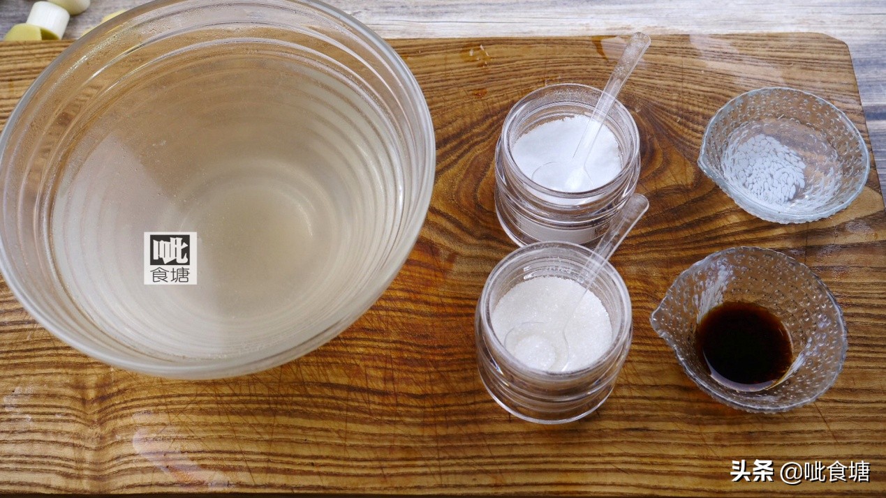 一碗正宗的冷面,一碗香喷喷的冷面怎么做