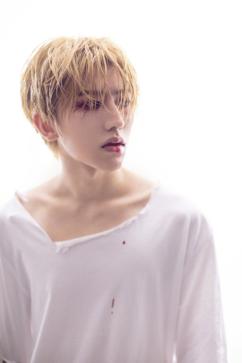 吴世勋受伤妆图片,吴世勋vs蔡徐坤