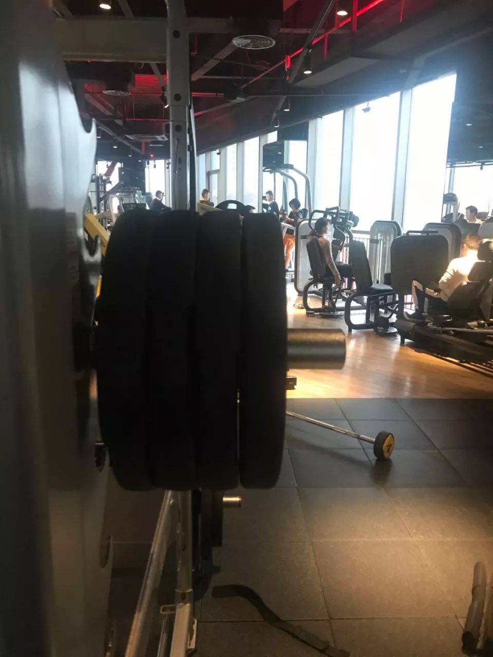 当妈后腰疼怎么缓解,妈妈腰疼的厉害怎么缓解