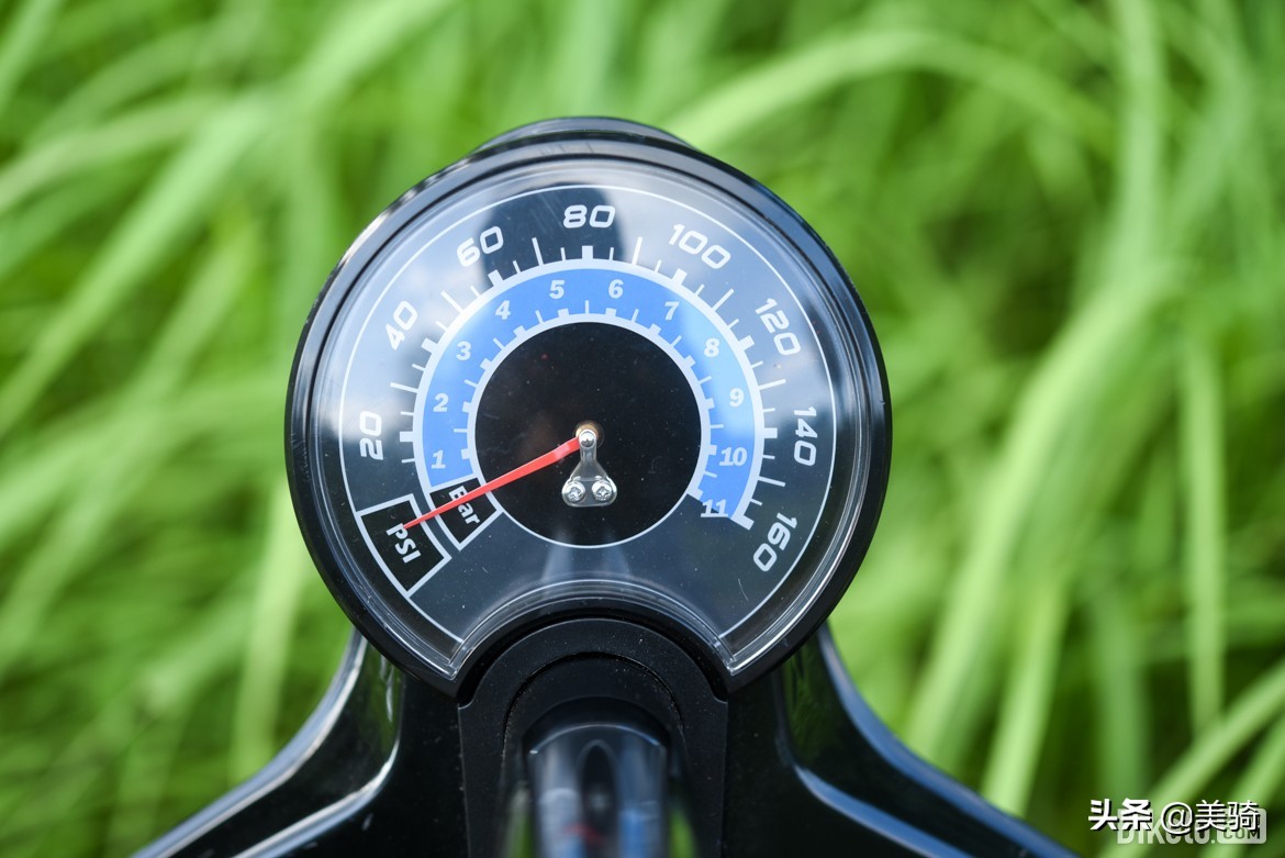 直立式气筒,好看能打的台球杆