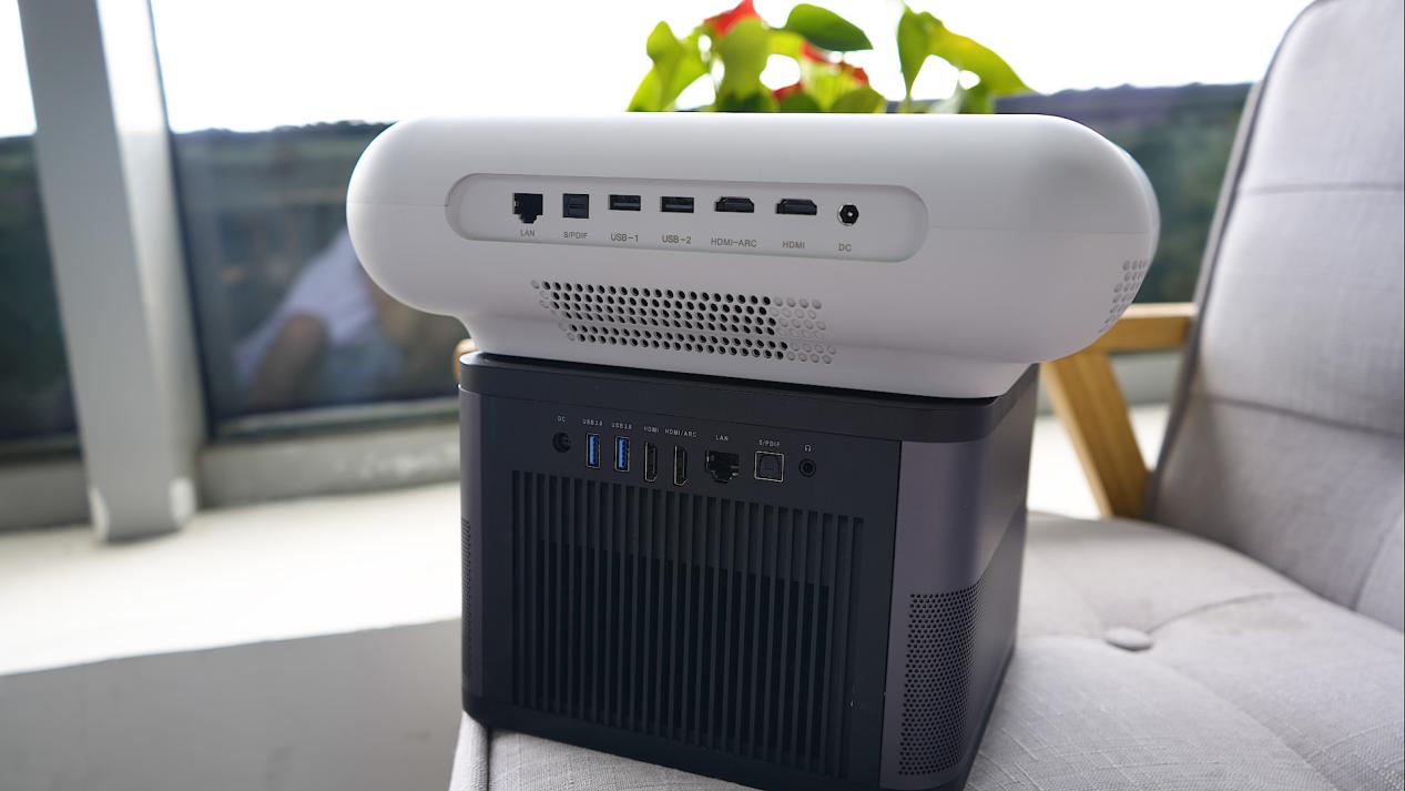 坚果智慧墙o1的幕布怎么选,坚果智慧墙o1价格