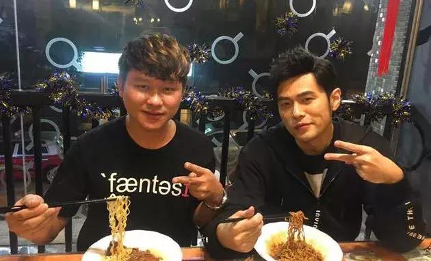 能把QQ音乐干崩溃的人,除了周杰伦还有谁?