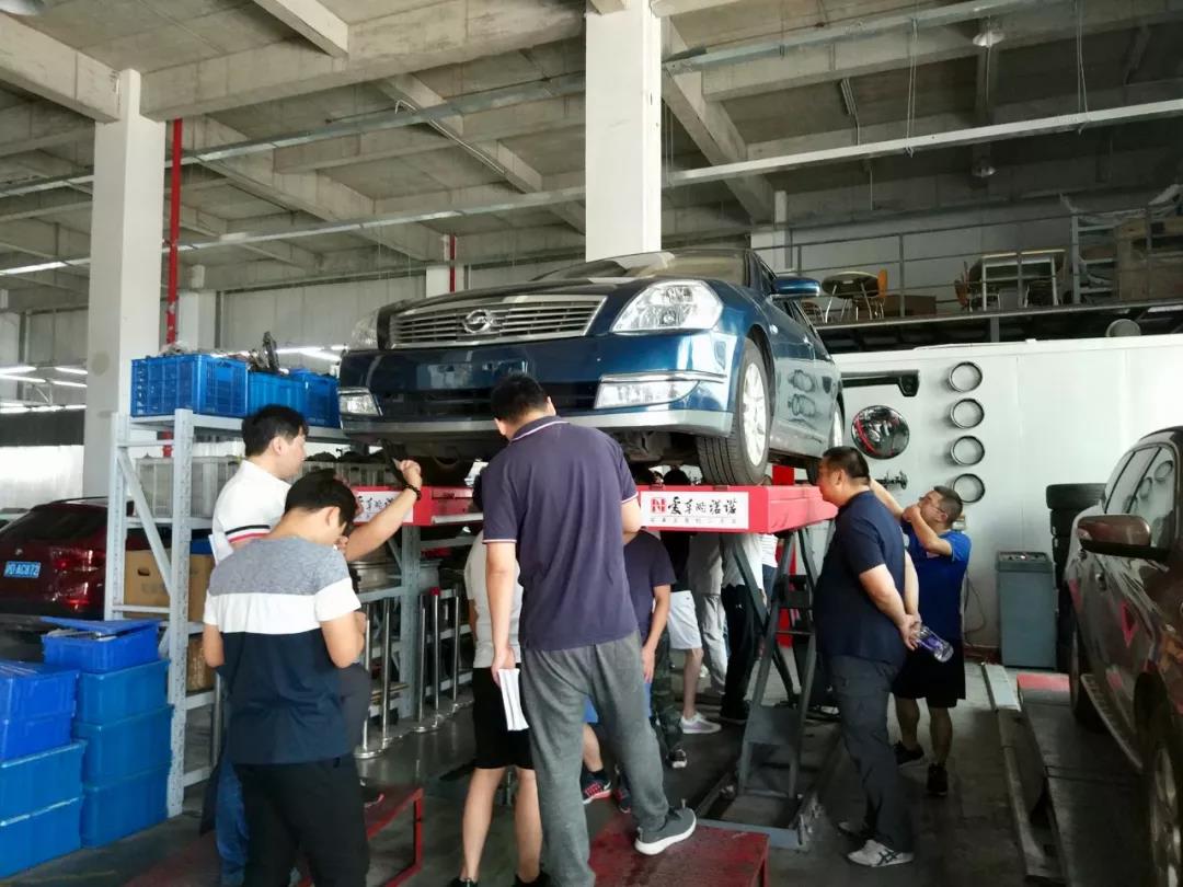 想做二手车学徒怎么入行,二手车评估师小白快速入行