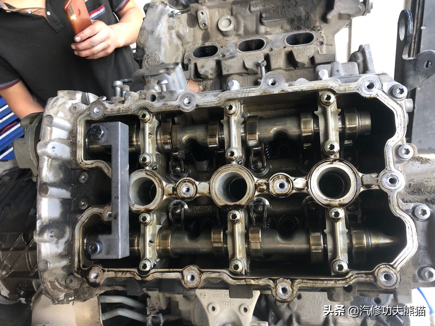 奥迪a6l2.4免拆烧机油处理靠谱吗,奥迪a6l2.4烧机油大修注意事项