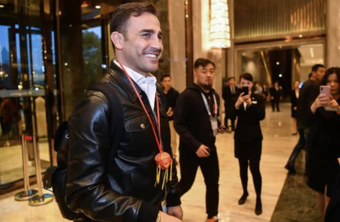 闹着玩呢？姜至鹏验伤后已经返回华夏！山东鲁能新星顶替入选