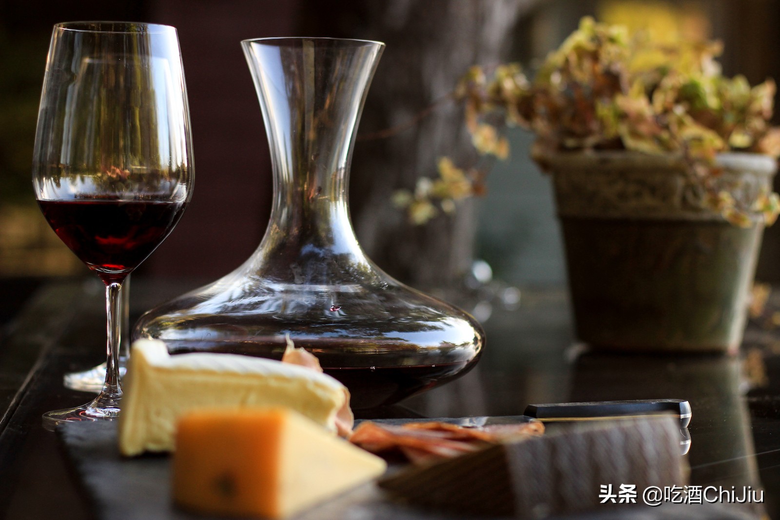 葡萄酒干红和赤霞珠有什么区别,甜红葡萄酒和干红葡萄酒区别