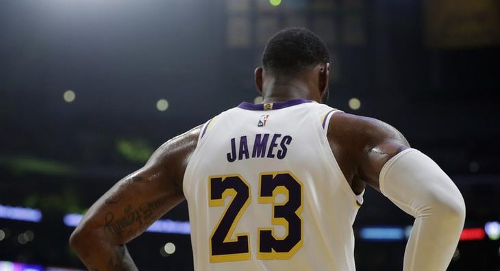 詹姆斯为何依然巅峰五张图告诉你,詹姆斯巅峰期到底有多强