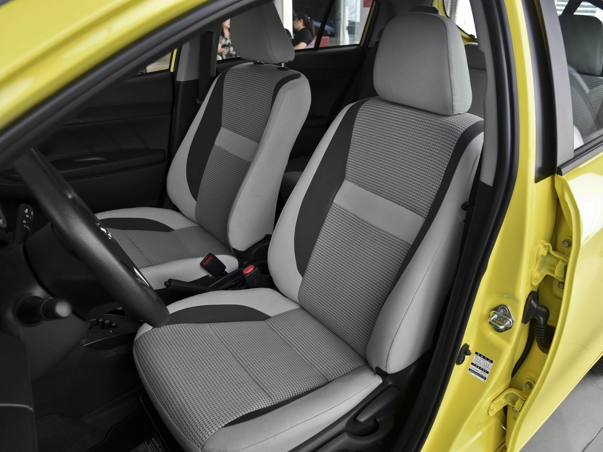 丰田威驰fs价格是多少性能如何,20年二厢丰田威驰fs多少钱