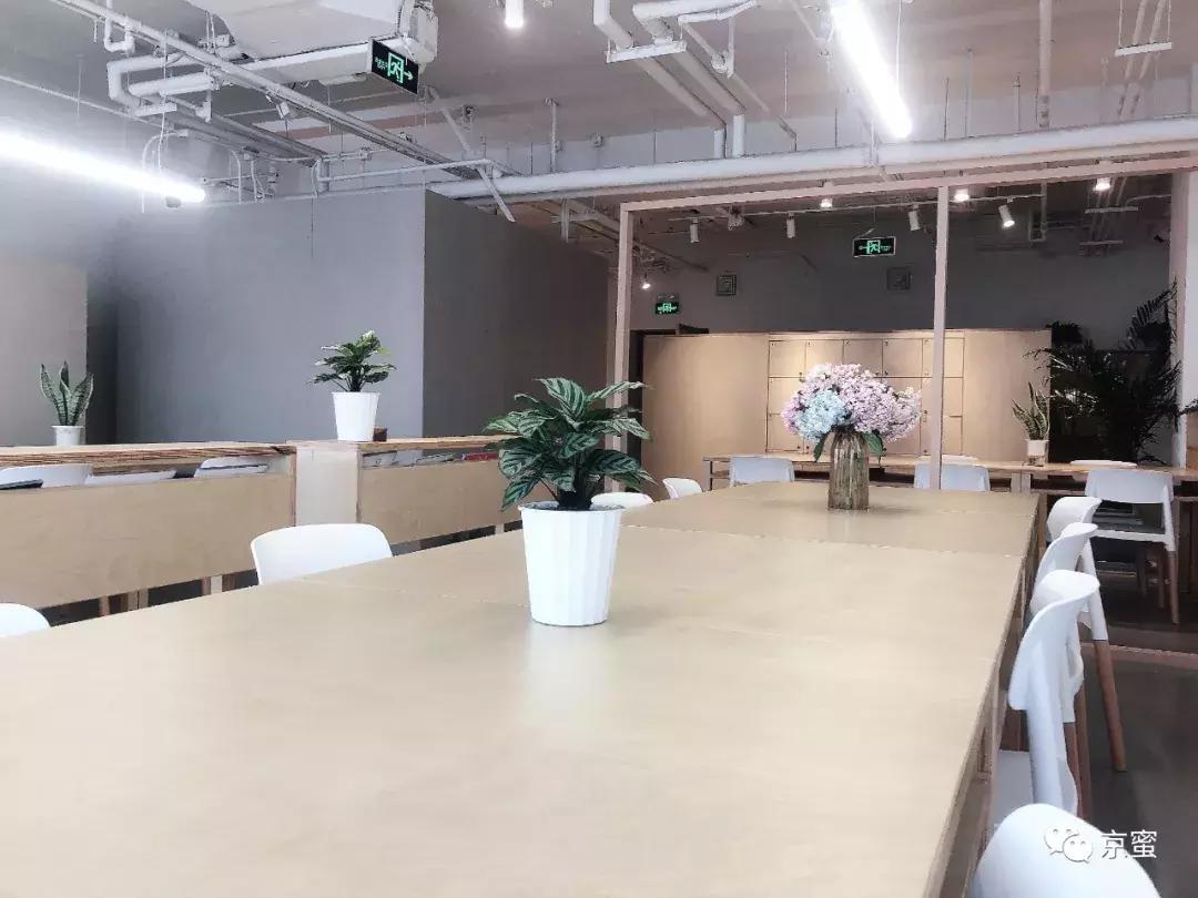 它是读书馆、自习室，更是逐梦空间|福利