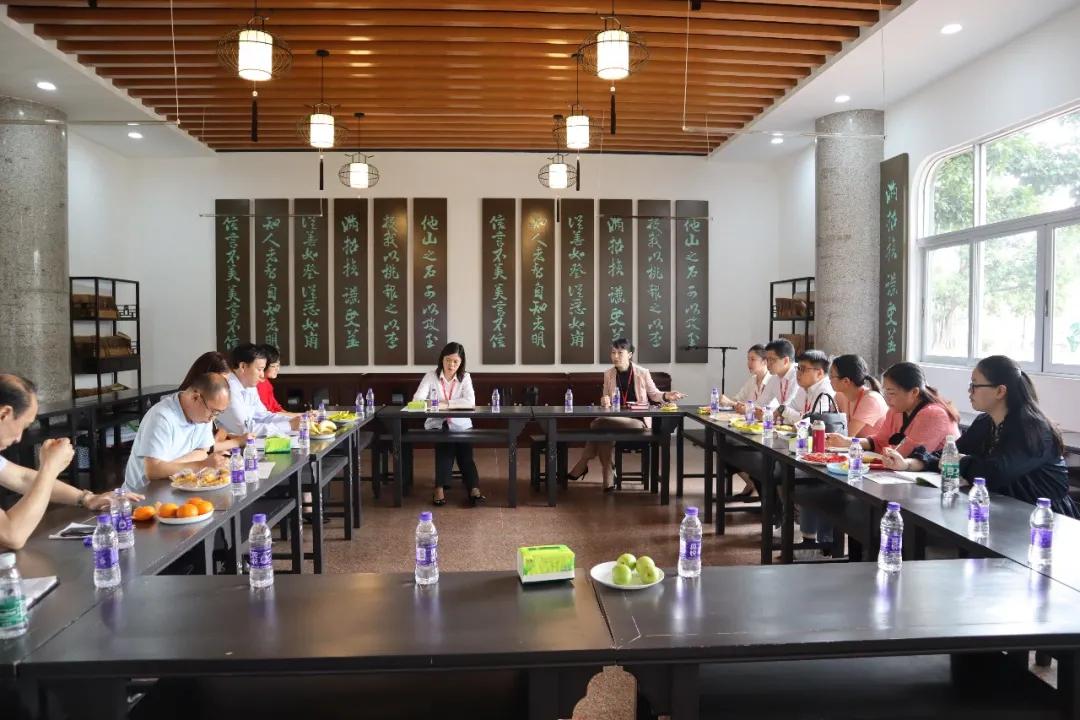 诺亚舟2021年“语文、英语”中考复习备考研讨会