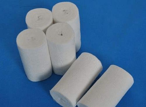 猫咪脸上有伤口化脓,猫咪伤口化脓自己舔