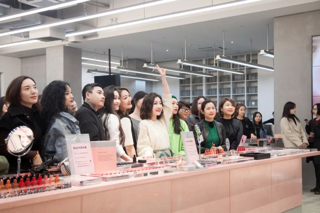 3ce旗舰店直播,3ce官方旗舰店是不是真的