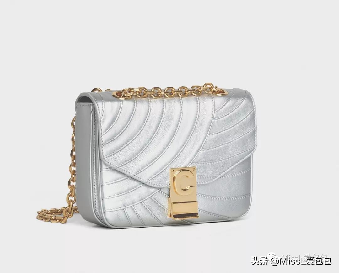 十二星座的包包口红高跟鞋,十二星座专属包包什么牌子好