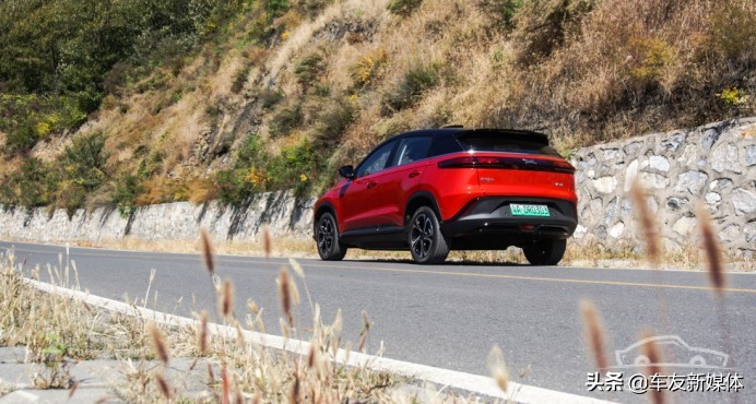 小鹏g3i520g,小鹏g32021款试驾