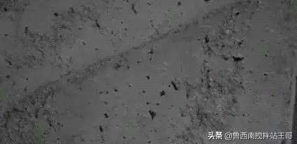 消泡剂能有效消除混凝土中气泡吗,铝模混凝土为什么气泡多怎么解决