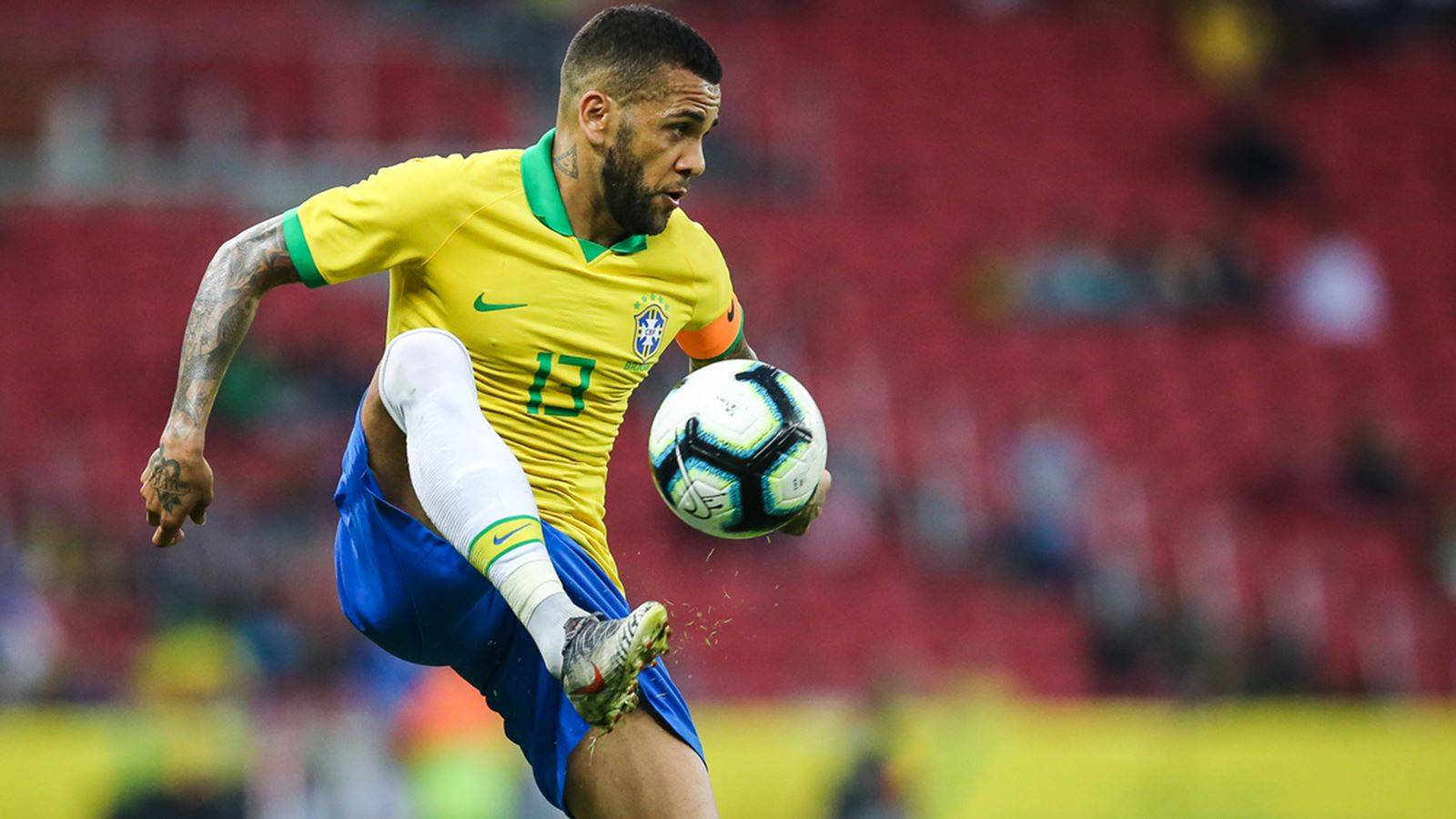 大巴黎欧冠比赛在哪里看,欧洲杯和美洲杯观赛指南