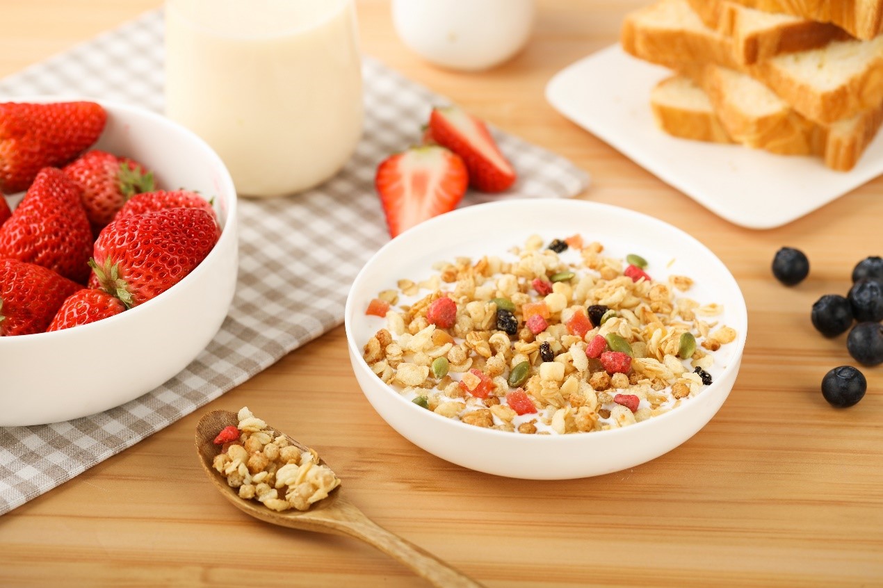 卡乐比calbee原味麦片,卡乐比calbee水果麦片吃法视频