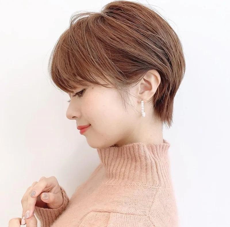 挂耳短发短款,挂耳式小短发