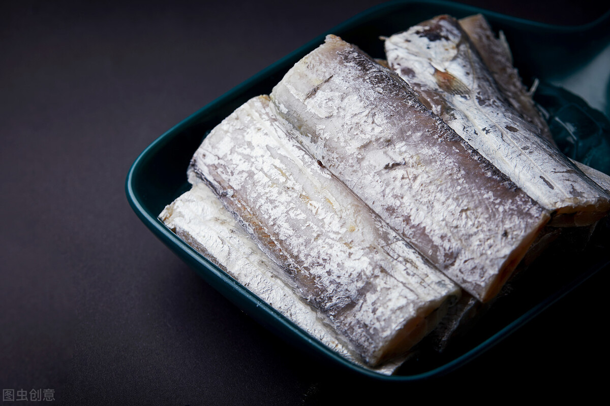 家炖刀鱼的做法和步骤窍门,刀鱼的高级感做法