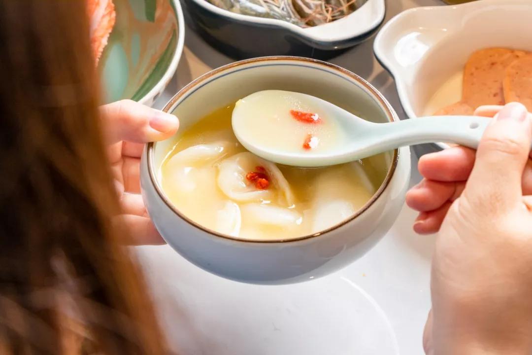 魔都鲍鱼鸡煲店团购,魔都这家正宗粤菜馆