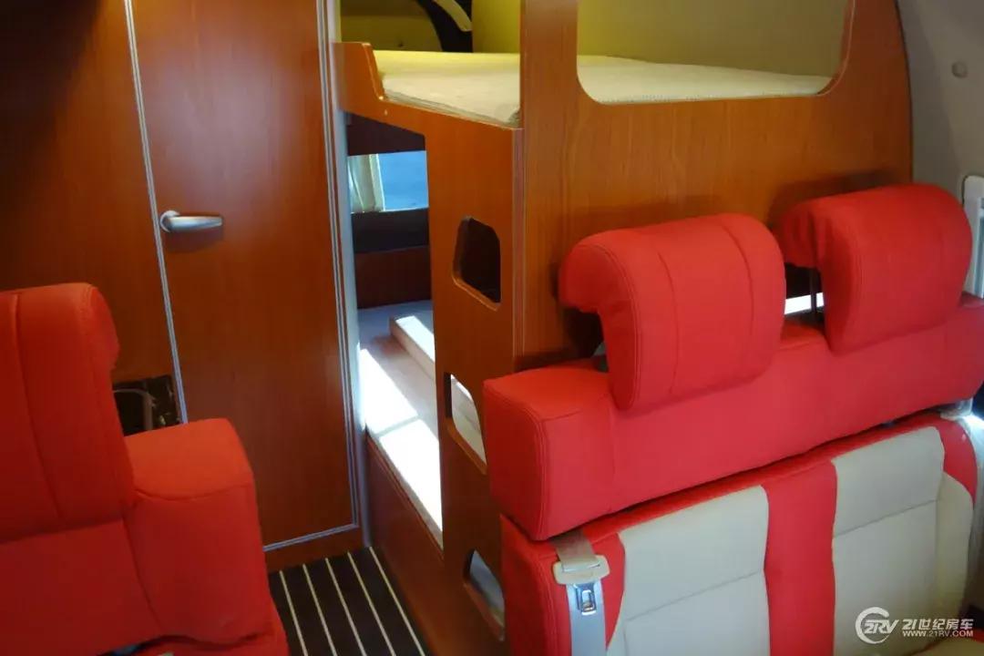 高度2.8米以下4座房车最新款,福田4座房车价格