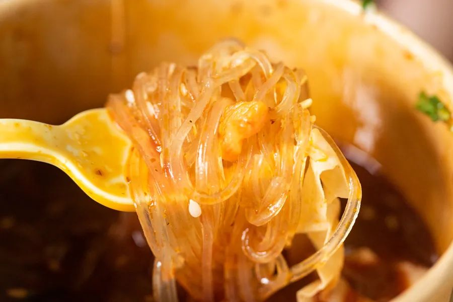 被薇娅直播间榨干零食预算后，写出了这篇测评报告（上）