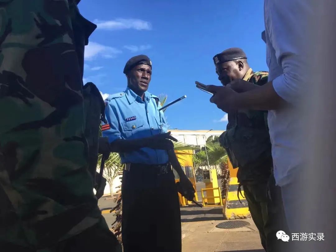 被埃塞拒绝入境，被困肯尼亚，陷入马赛部落，开车追逐非洲五霸