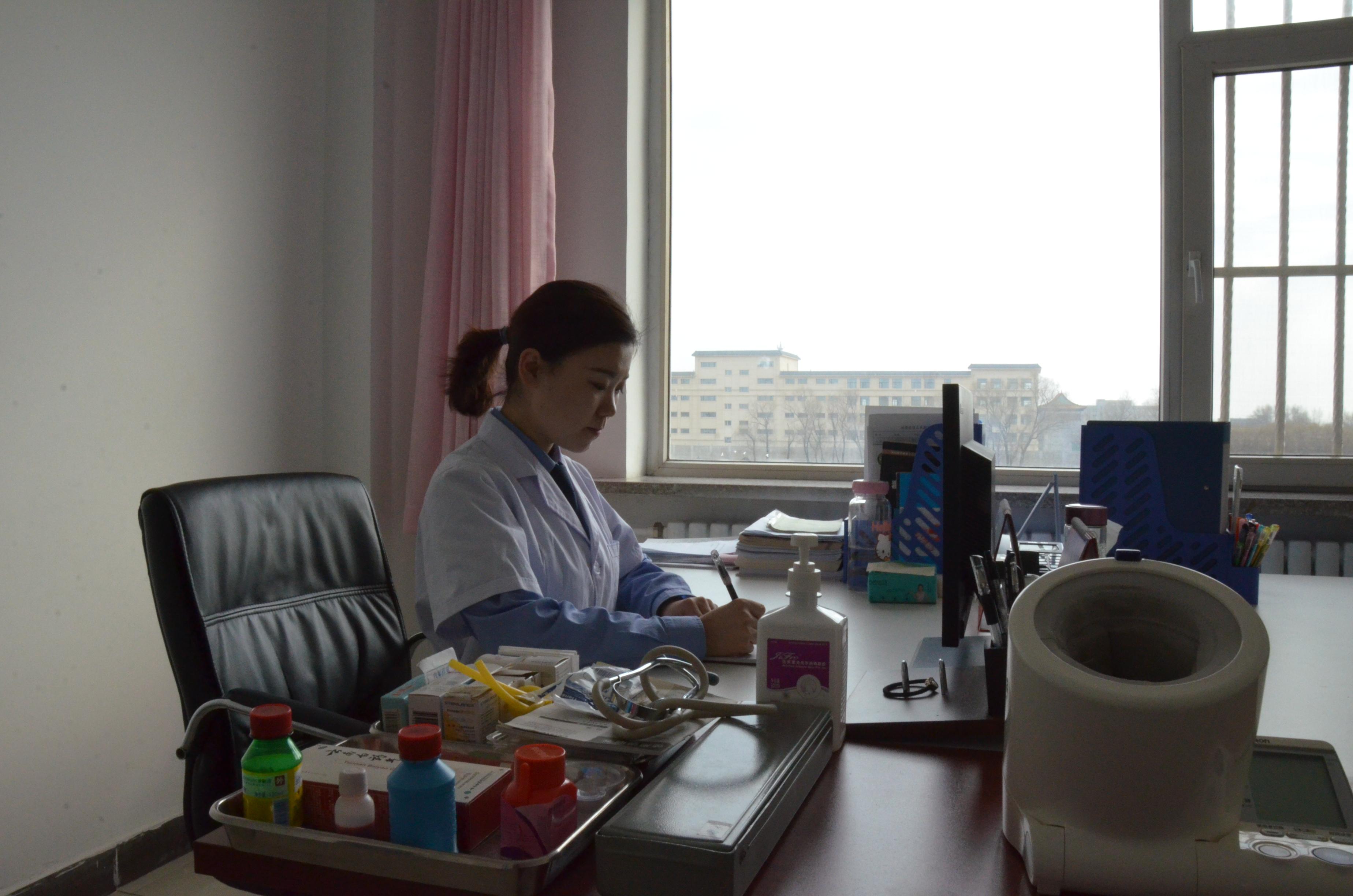 戒毒警察的一日工作,体验当戒毒警察的一天