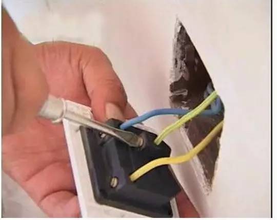 家装全屋电路布置施工教程,家装水电工现场施工技能全图解