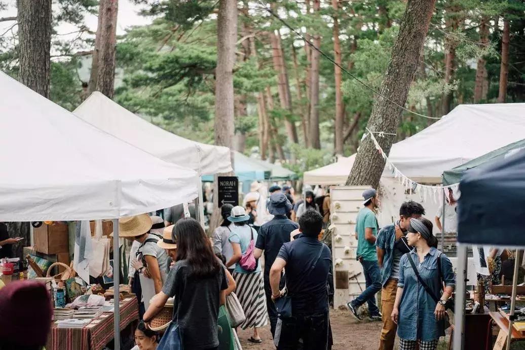 日本跳蚤市场旧货市场,日本的跳蚤市场也太好逛了吧