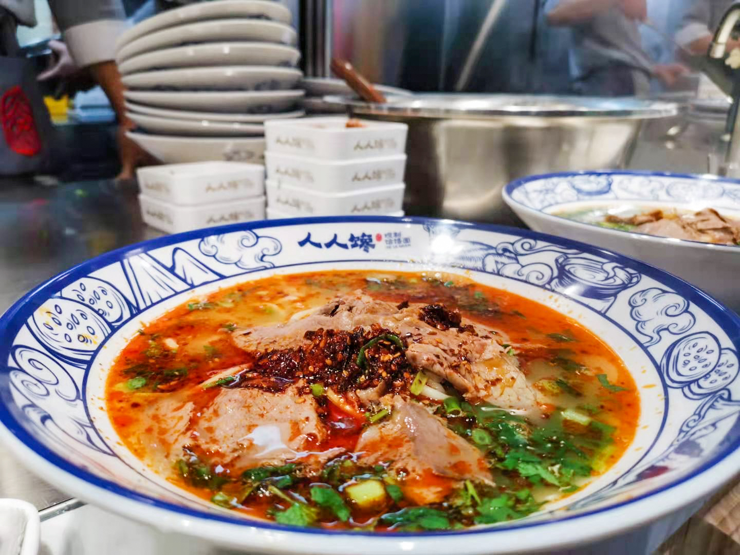 人人馋羊汤饸饹面加盟,人人馋饸饹面老板