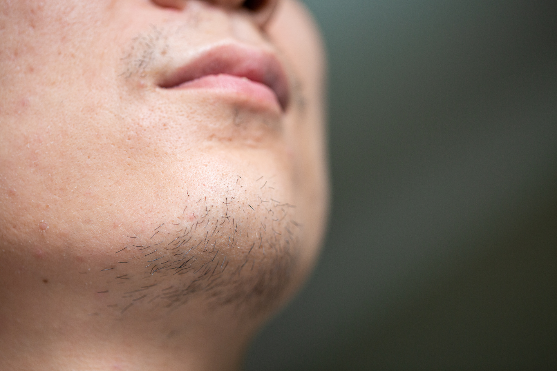 松下往复式剃须刀评测,30岁以上适合的剃须刀电动