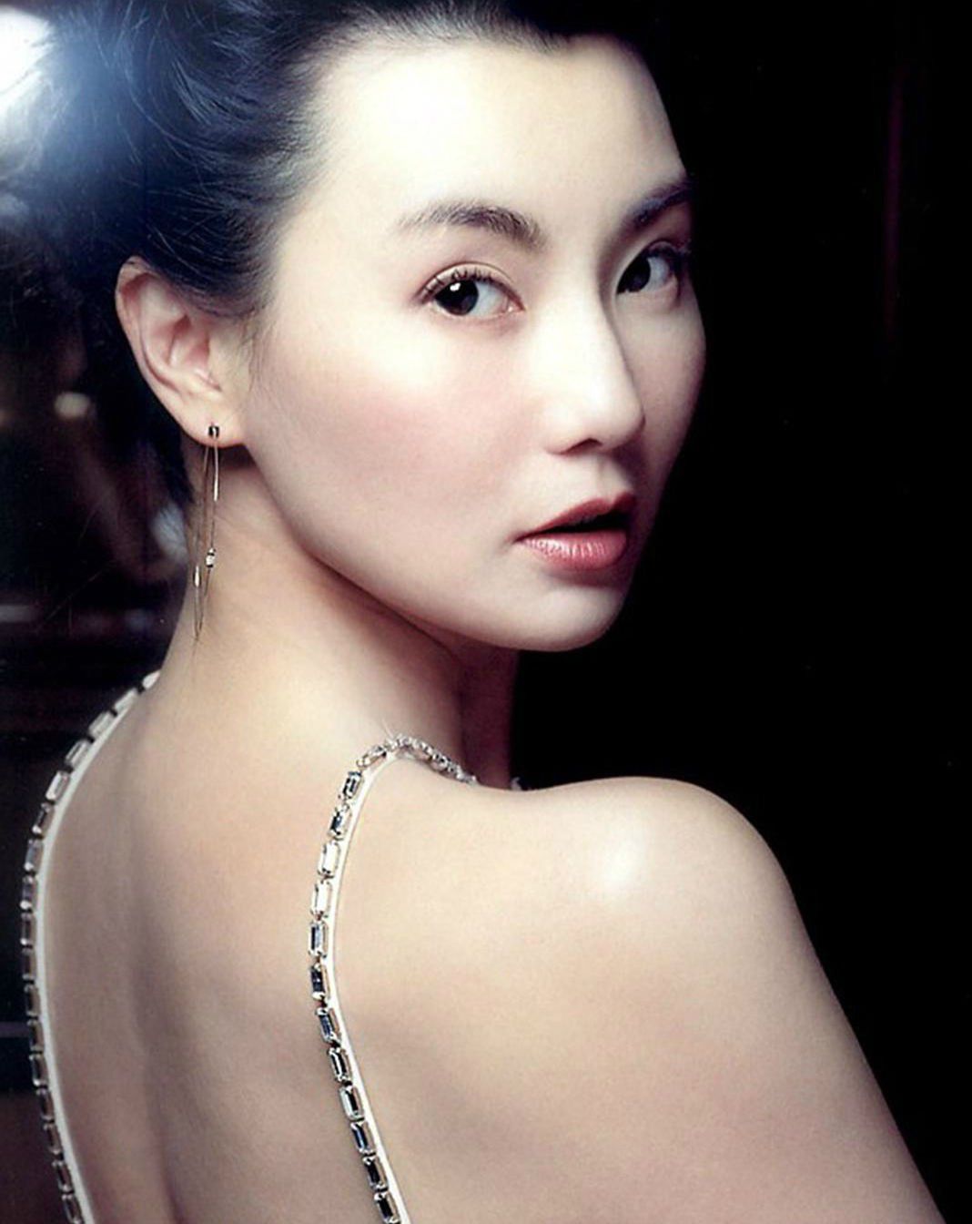 七位桃花眼女明星,带有桃花眼的女明星