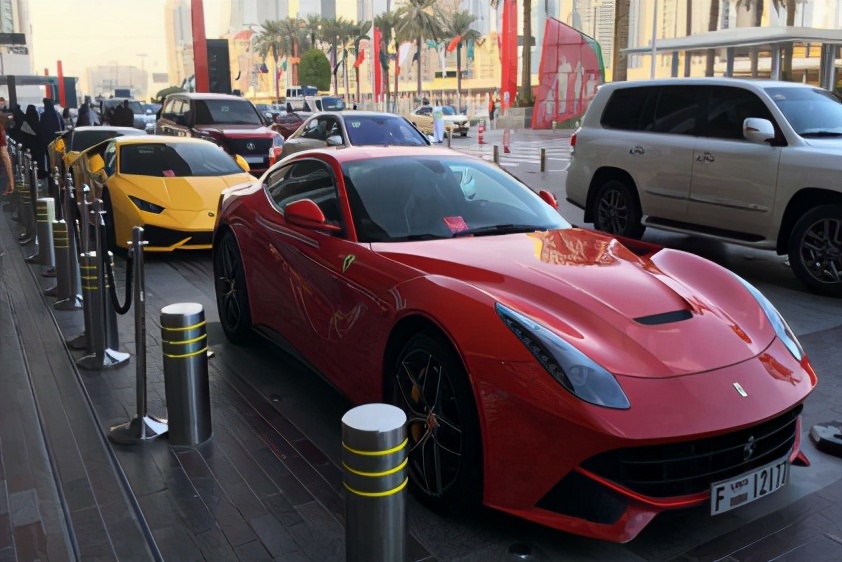 在迪拜生活一年需要多少人民币,在迪拜生活一天需要多少人民币