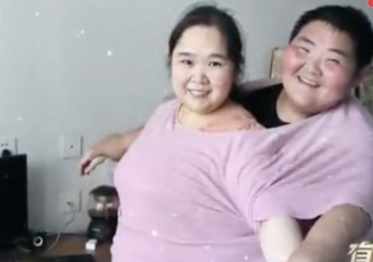 800斤夫妇最后减肥成功了吗,一对夫妻两年减肥360斤完整版