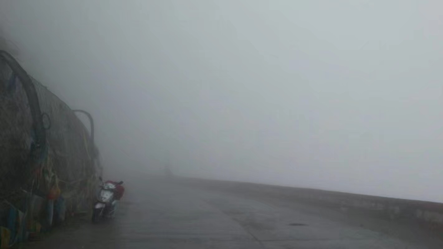 故事：那个骑上摩托去拉萨的姑娘，达成所愿时，是49岁