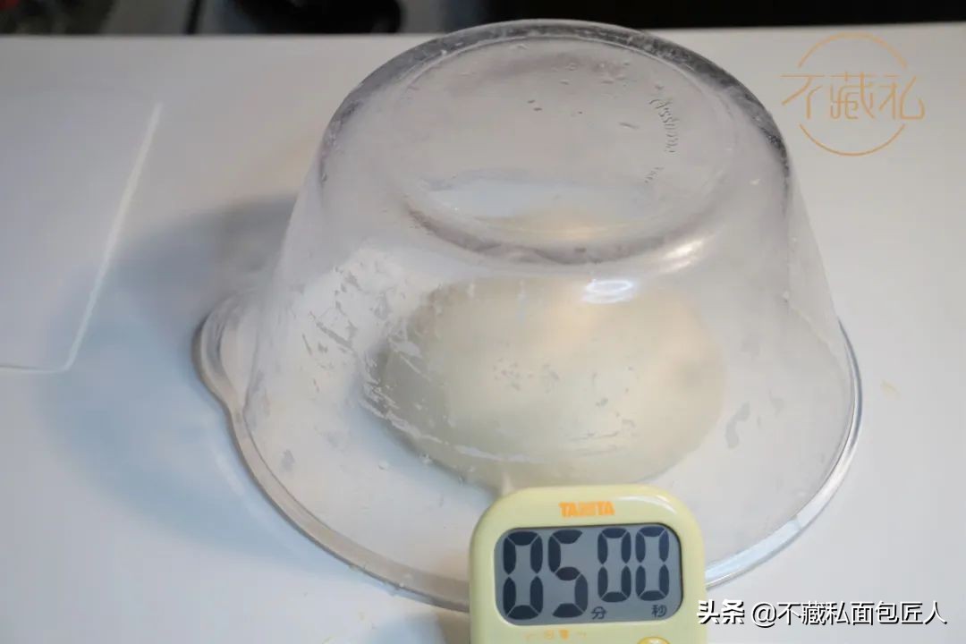 臂力堪忧，又没有揉面神器，那你一定要学这个手揉面团秘笈