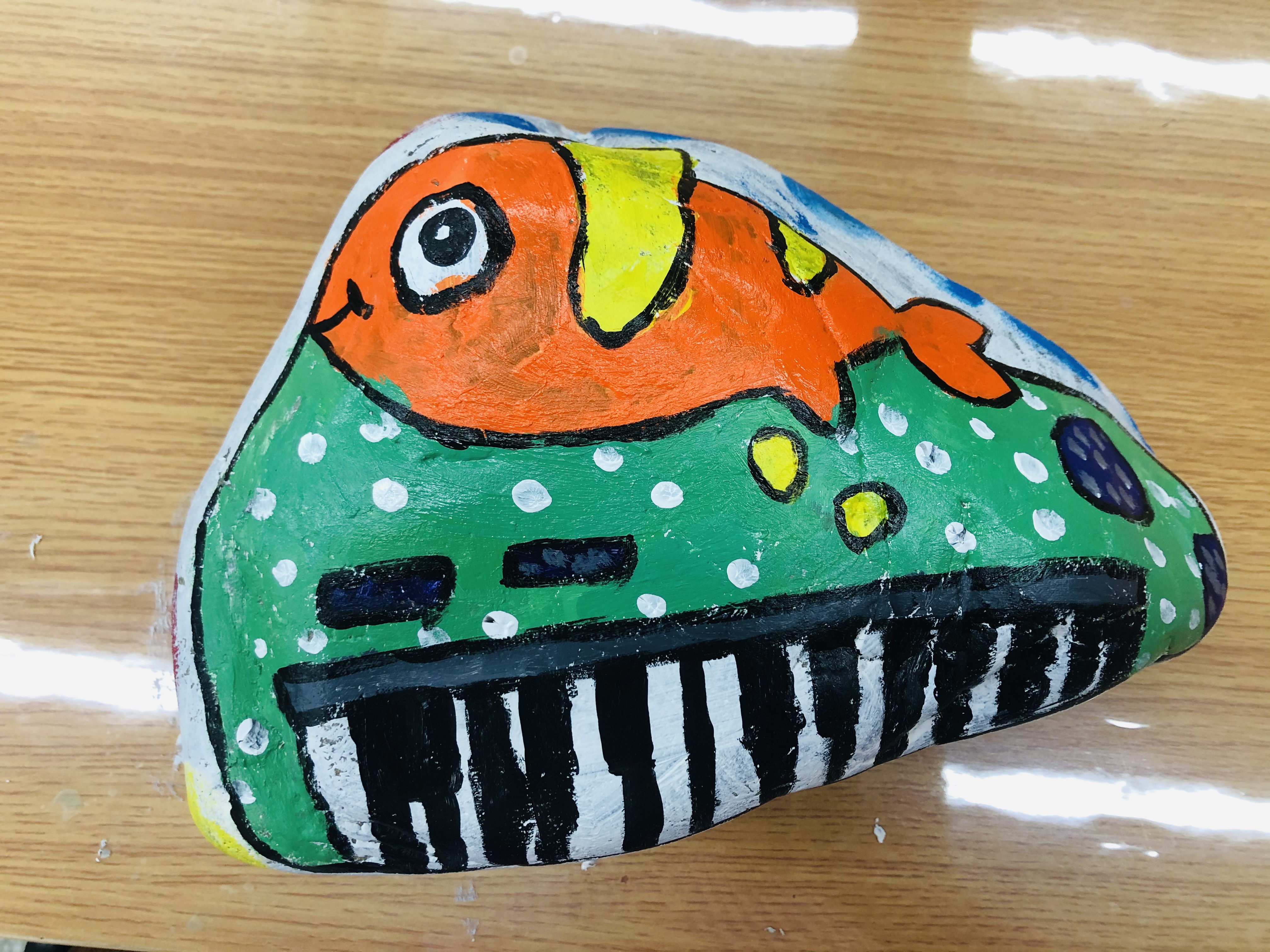 初学石头画作品,捡到的石头该画些什么