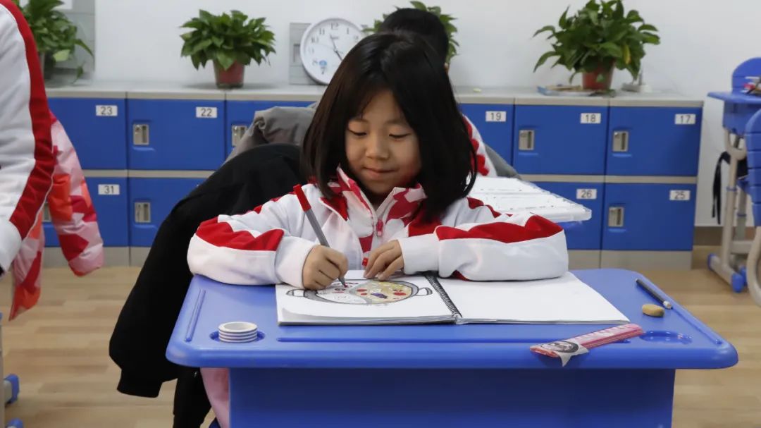 东方红小学兴趣班,北京东方红学校特色课程