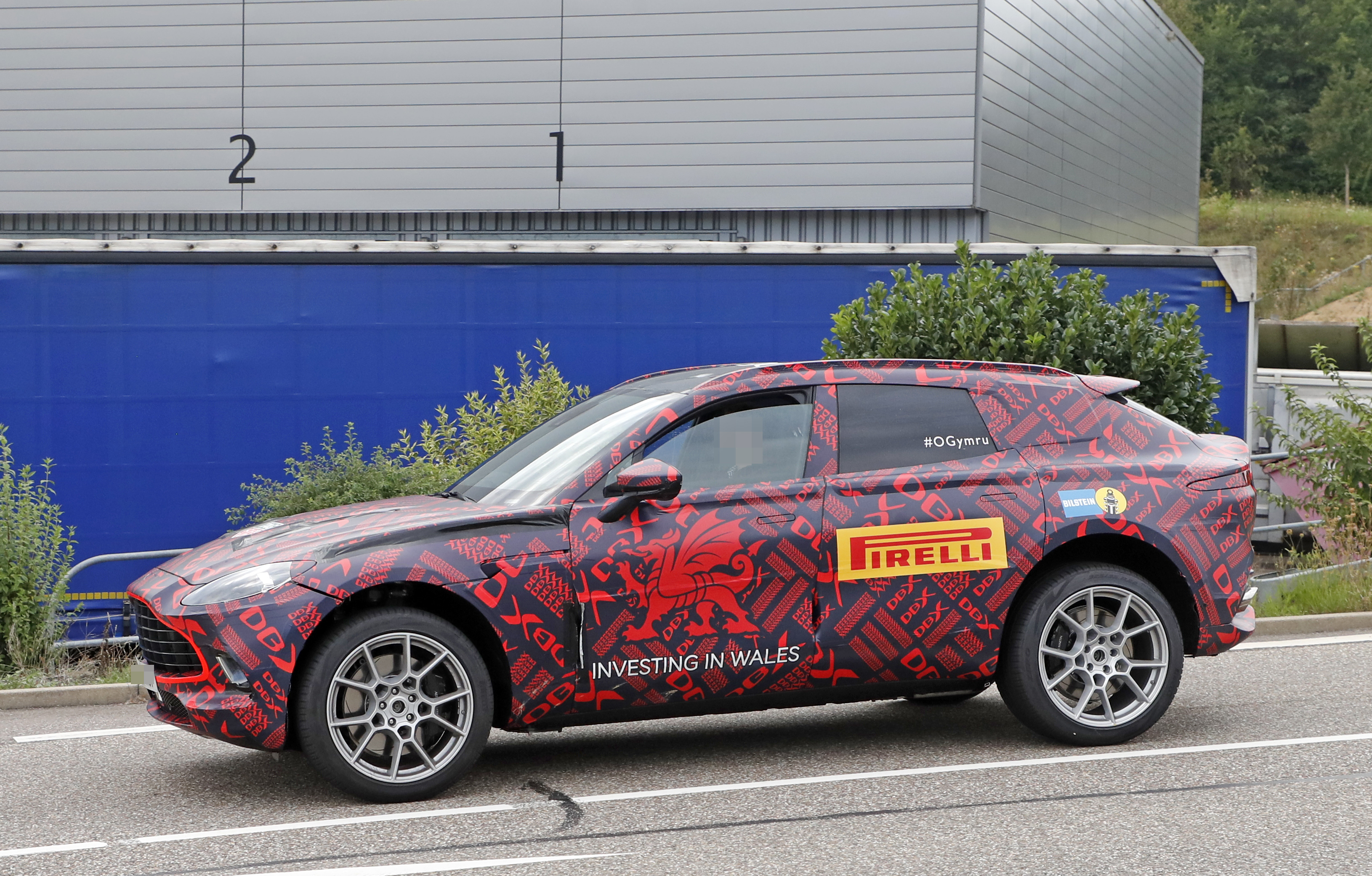 dbx卖的怎么样,dbx车身